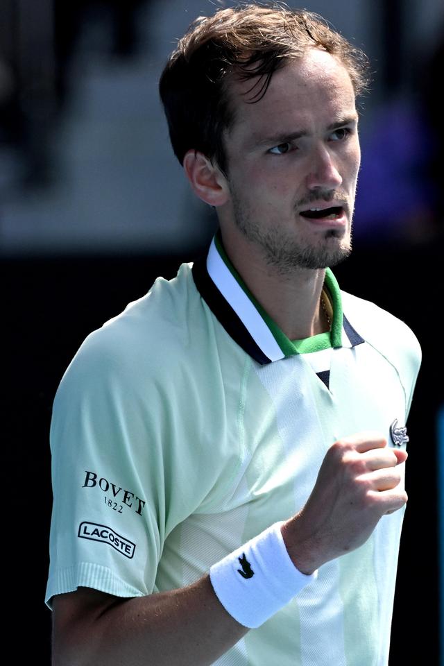 在关键比赛 在关键比赛