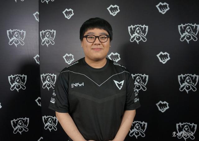 尽管比分悬 尽管比分悬