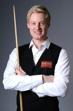 目光转向决 目光转向决